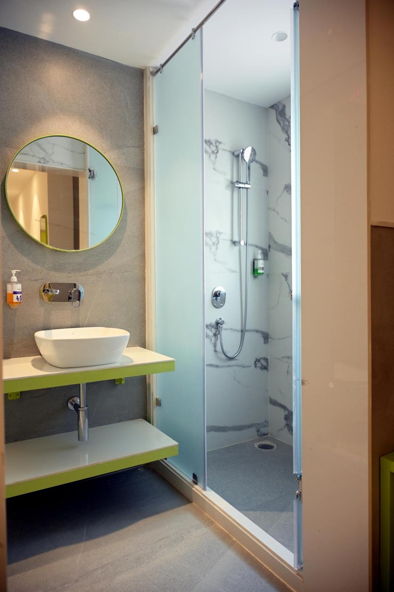 Hotel Le Roi Express Karol Bagh دلهي المظهر الخارجي الصورة